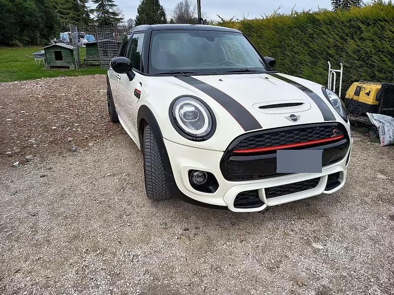 Usata Mini Cooper 195 CV (143 kW) 2019 Utilitaria
