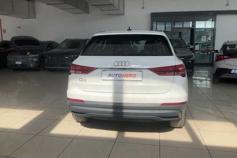 Usata Audi Q3 150 CV (110 kW) 2022 Bianco SUV