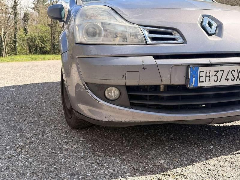 Usata Renault Modus 77 CV (56 kW) 2011 Grigio Monovolume