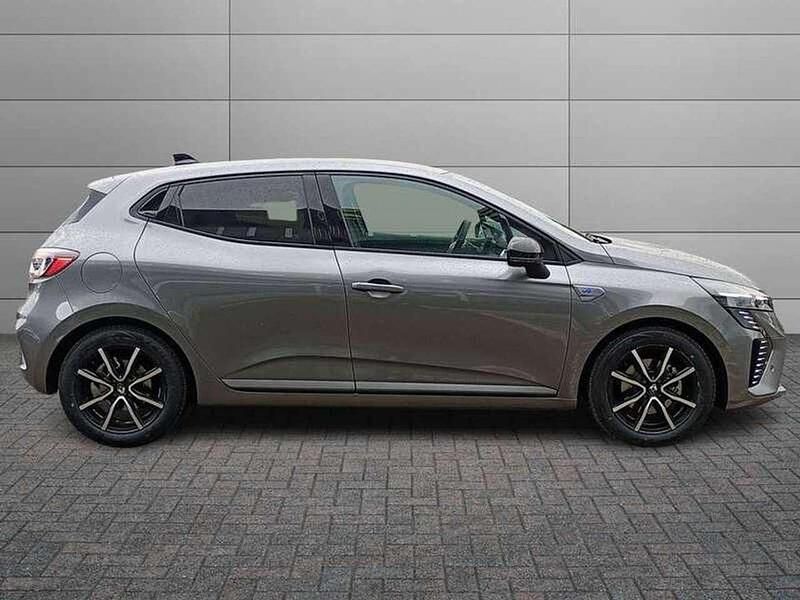 Usata Renault Clio V Esprit Alpine 143 CV (105 kW) 2024 Grigio Utilitaria