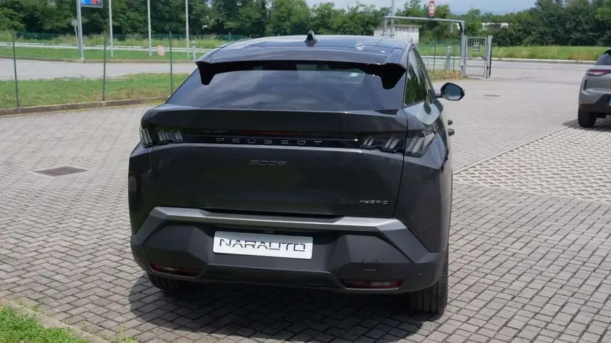 Nuova Peugeot 3008 Allure 136 CV (100 kW) 2026 Grigio SUV