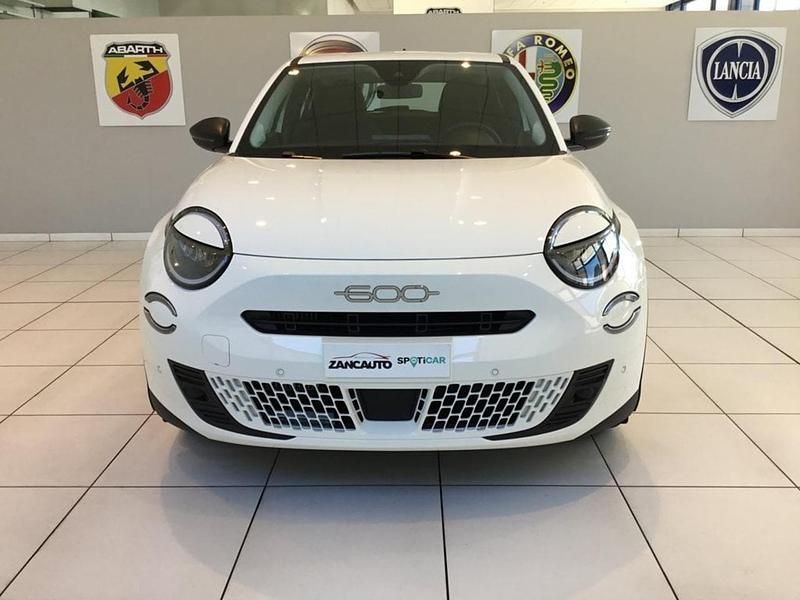 Nuova Fiat 600 110 CV (80 kW) 2025 Bianco SUV