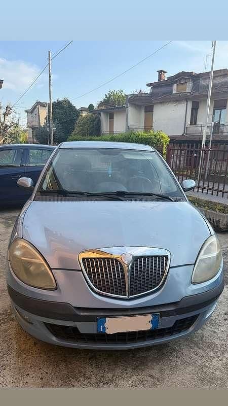Usata Lancia Ypsilon 60 CV (44 kW) 2006 Utilitaria