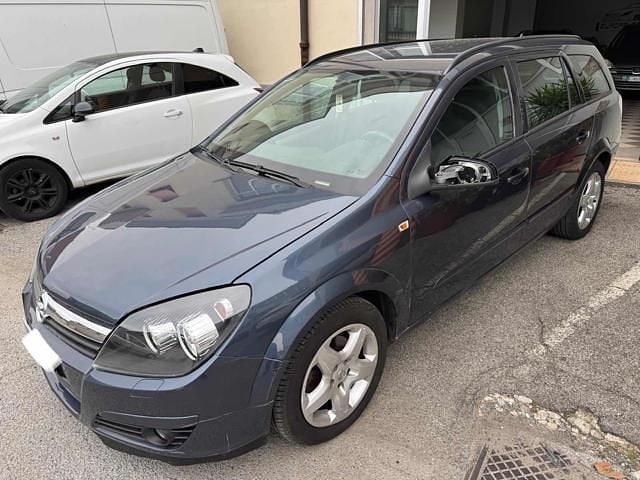 Usata Opel Astra 90 CV (66 kW) 2008 Grigio scuro Station wagon