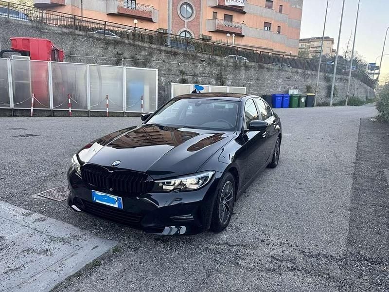 Begagnad BMW 316 Advantage 122 HK (89 kW) 2022 Svart Sedan