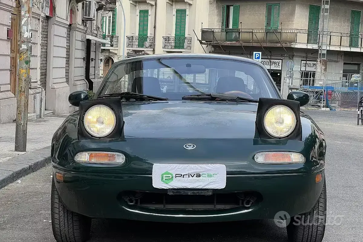 Usata Mazda MX5 90 CV (66 kW) 1996 Verde Cabrio