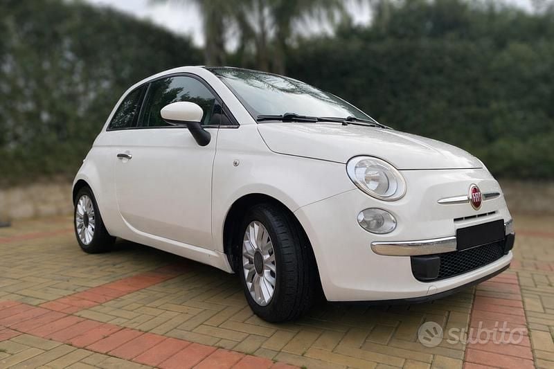 Usata Fiat 500 Lounge 69 CV (50 kW) 2015 Bianco Utilitaria