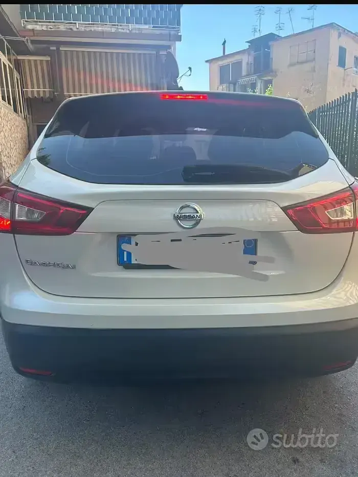Usata Nissan Qashqai 116 CV (85 kW) 2016 Bianco SUV