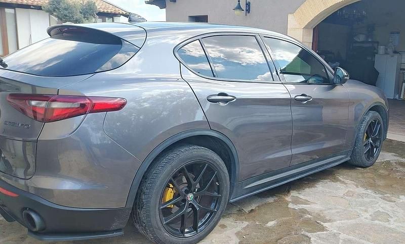 Usata Alfa Romeo Stelvio Executive 209 CV (153 kW) 2017 SUV