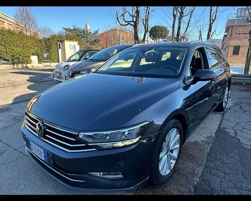 Usata VW Passat Business 150 CV (110 kW) 2020 Grigio scuro Station wagon