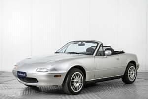 Usata Mazda MX5 116 CV (85 kW) 1990 Grigio Cabrio