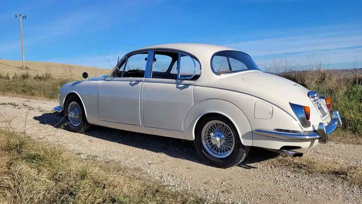 Usata Jaguar MK II 209 CV (153 kW) 1968 Bianco Berlina