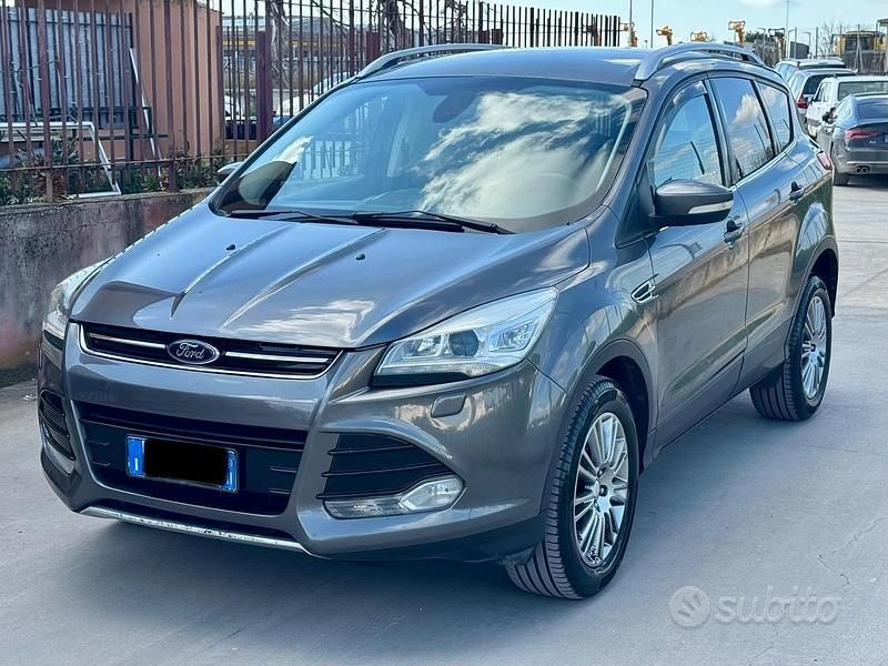 Usata Ford Kuga Titanium 140 CV (102 kW) 2013 Grigio SUV