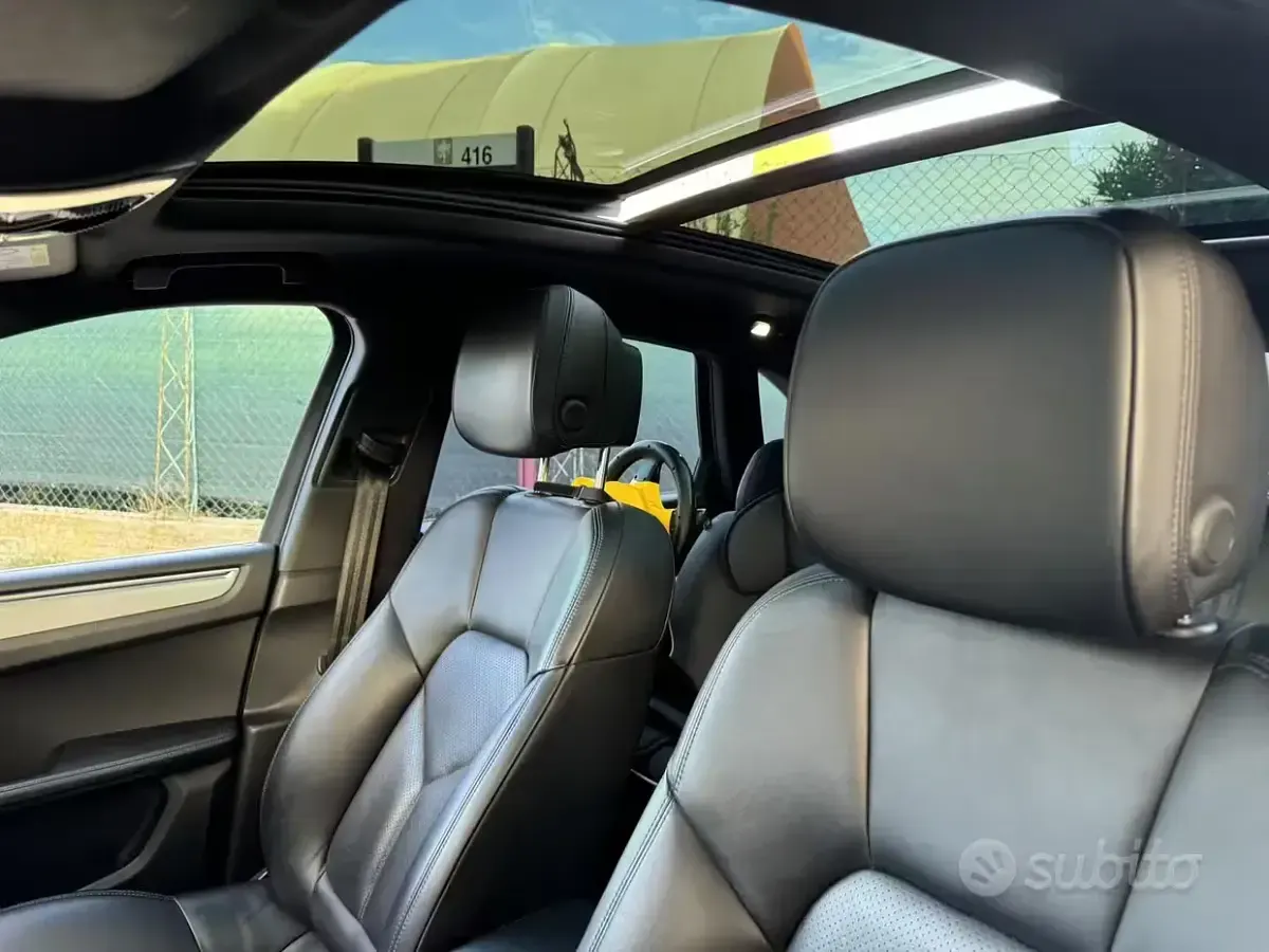 Usata Porsche Macan Sport 258 CV (189 kW) 2015 Grigio SUV