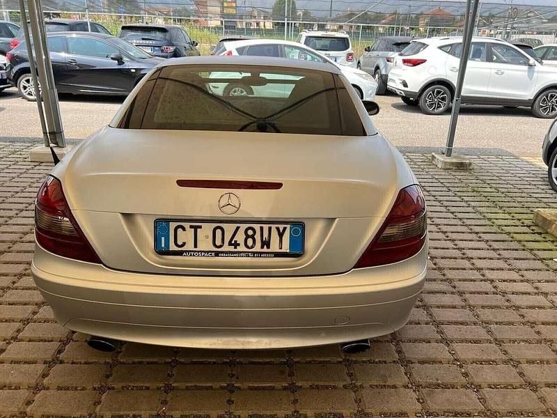 Usata Mercedes SLK200 163 CV (119 kW) 2005 Grigio Cabrio
