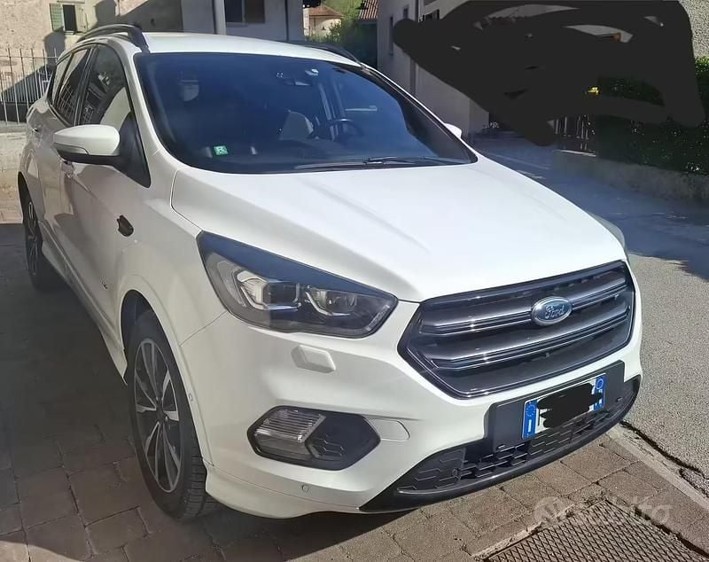 Usata Ford Kuga 180 CV (132 kW) 2017 Bianco SUV