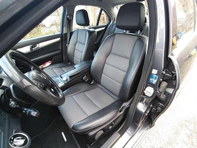Usata Mercedes C220 Avantgarde 170 CV (125 kW) 2010 Berlina