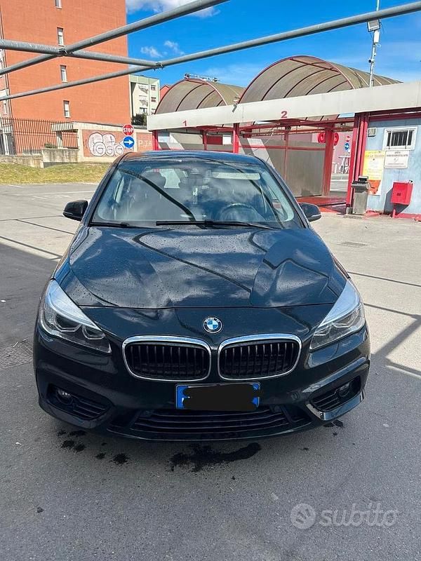 Usata BMW 216 2016 Nero Utilitaria