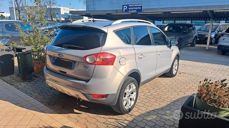 Usata Ford Kuga Titanium 140 CV (102 kW) 2011 Grigio SUV