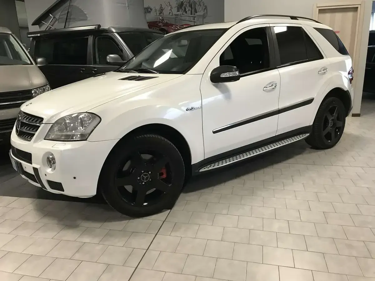 Usata Mercedes ML500 AMG 387 CV (284 kW) 2007 Bianco SUV