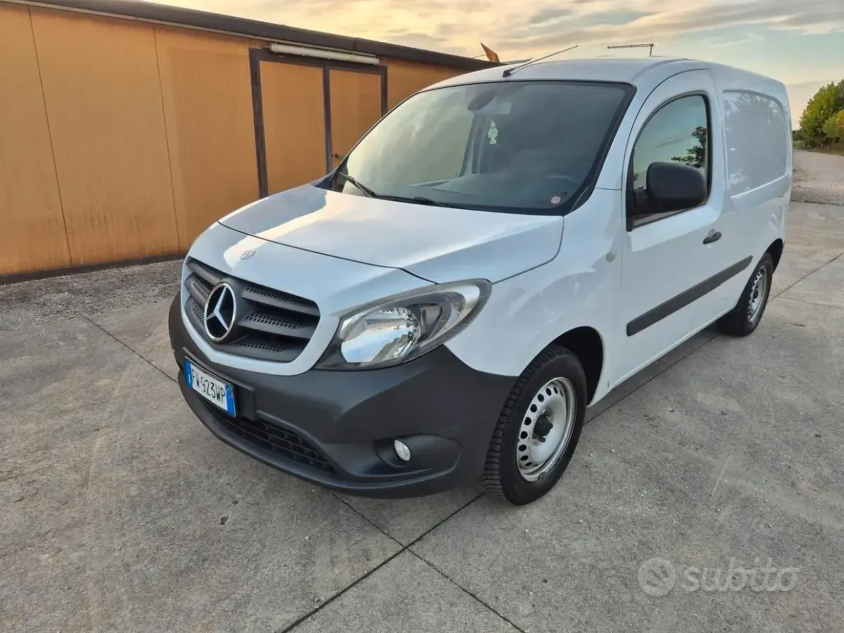 Usata Mercedes Citan 109 90 CV (66 kW) 2019 Bianco Monovolume