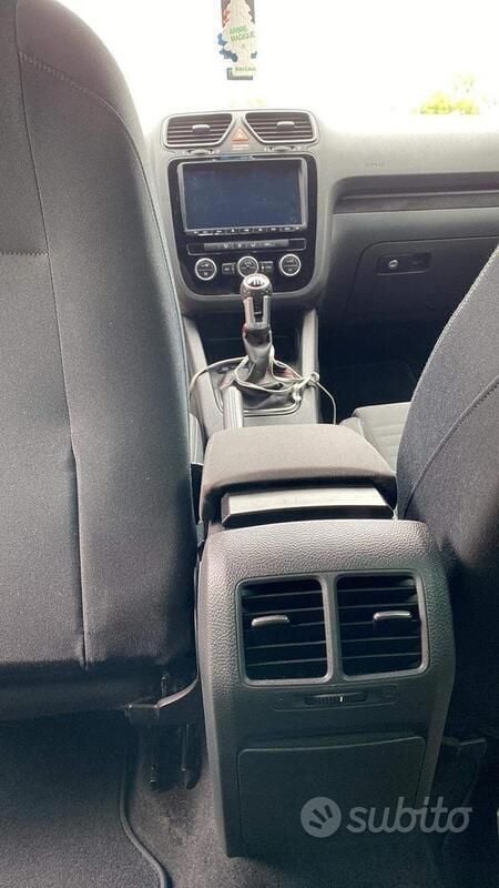 Begagnad VW Scirocco 200 HK (147 kW) 2009 Vit Sportkupé