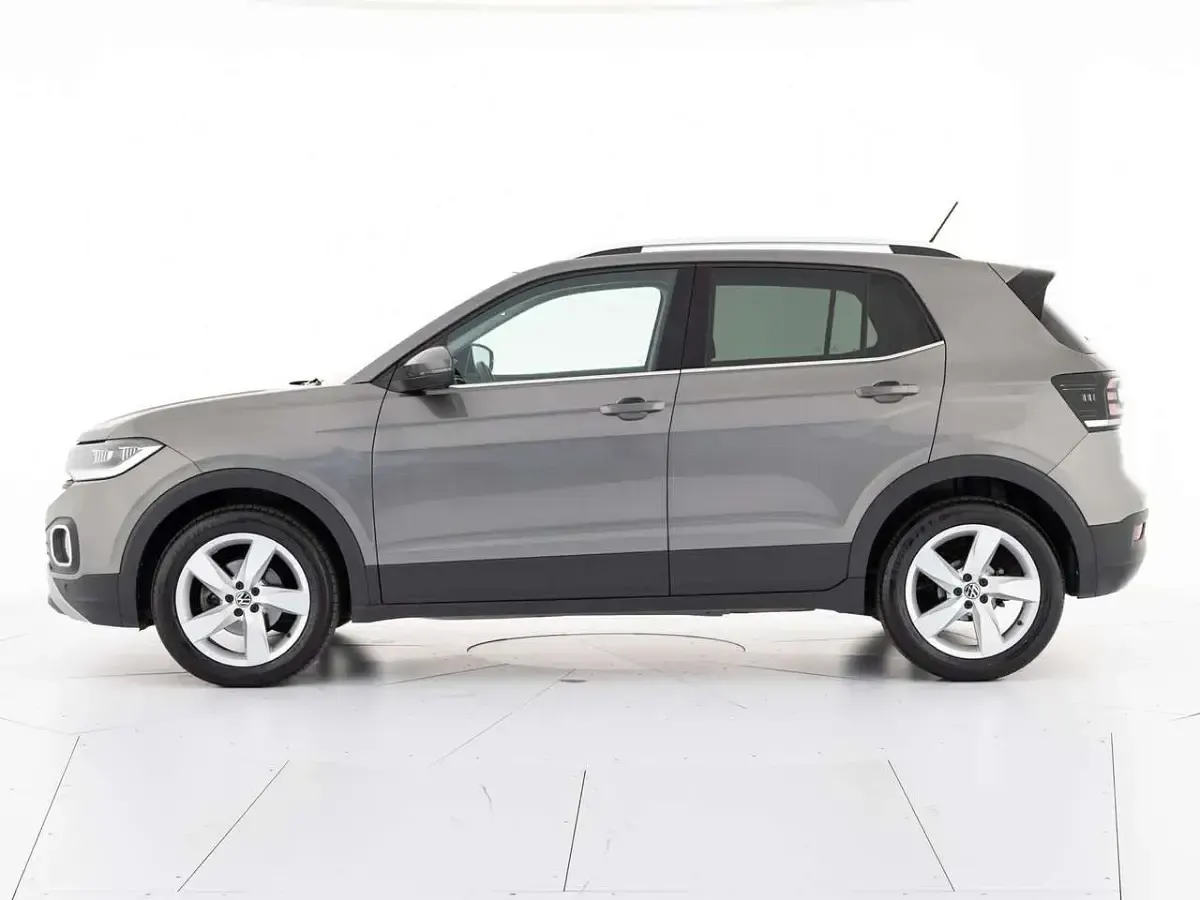 Usata VW T-Cross Advance 116 CV (85 kW) 2021 Grigio SUV