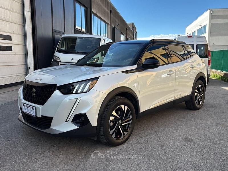 Usata Peugeot 2008 GT 110 CV (80 kW) 2022 Bianco SUV