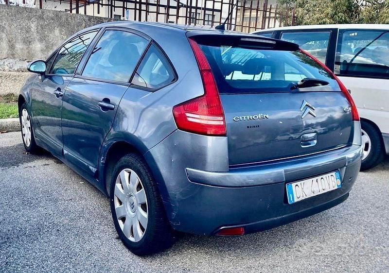 Grigio Usata 2005 Citroën C4 Coupé | 2000 € (Cara) - Immagine 1/4