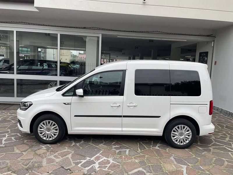Usata VW Caddy Trendline 110 CV (80 kW) 2019 Bianco Monovolume
