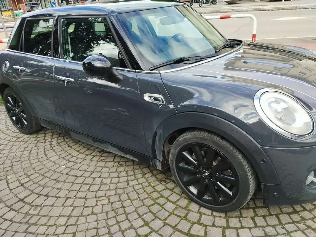 Usata Mini Cooper SD Business 170 CV (125 kW) 2016 Blu/azzurro Utilitaria