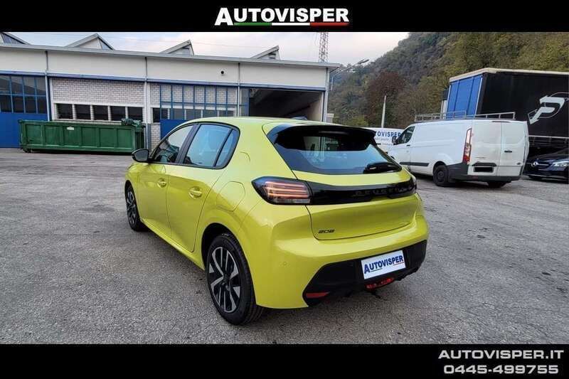 Usata Peugeot 208 Style 101 CV (74 kW) 2024 Giallo Utilitaria