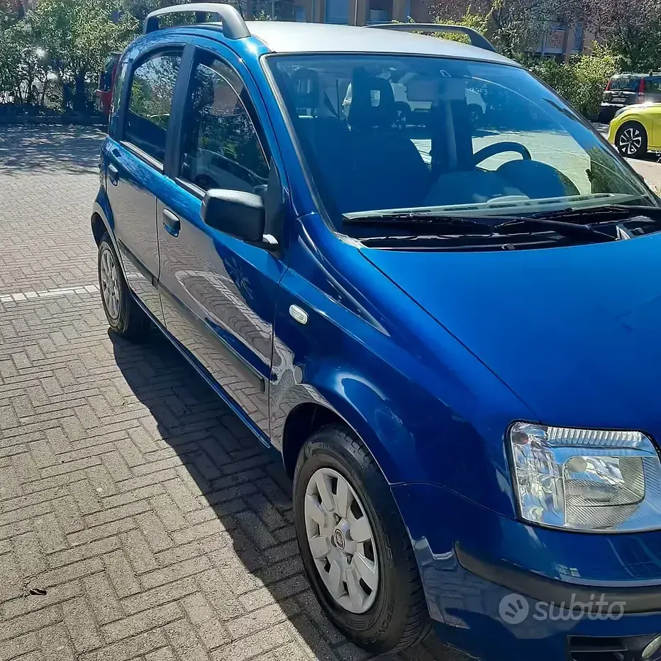 Usata Fiat Panda Dynamic 60 CV (44 kW) 2004 Blu/azzurro Utilitaria
