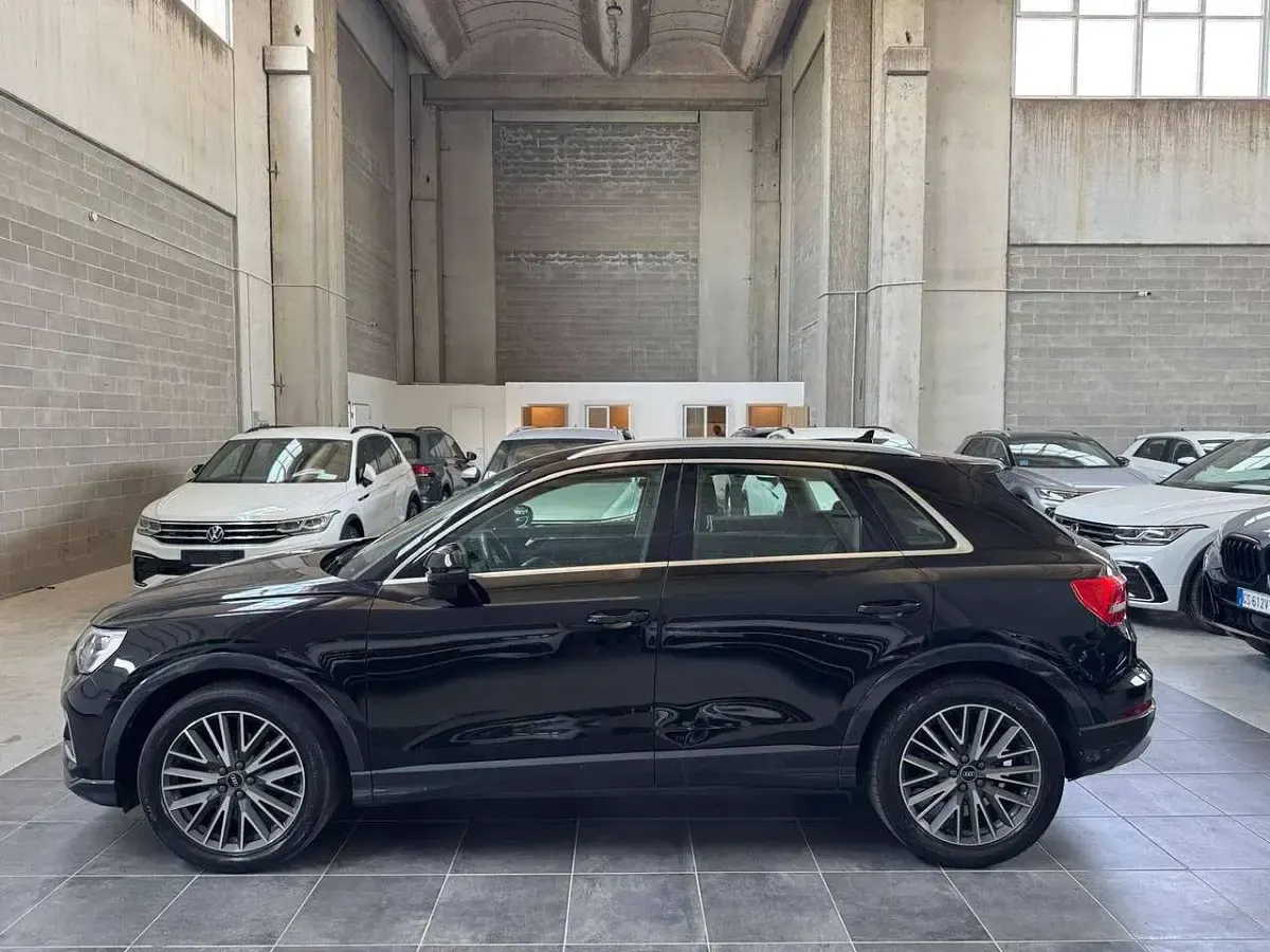 Usata Audi Q3 Business 150 CV (110 kW) 2021 Nero SUV