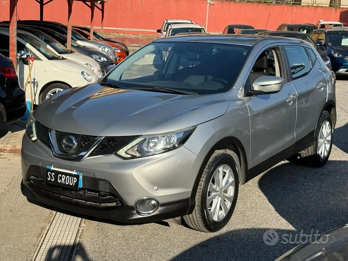 Usata Nissan Qashqai 110 CV (80 kW) 2016 Grigio SUV