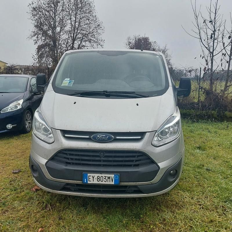 Usata Ford Transit Custom Trend 125 CV (91 kW) 2015 Grigio Berlina