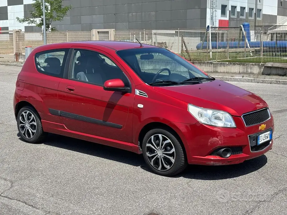 Usata Chevrolet Aveo 82 CV (60 kW) 2010 Berlina