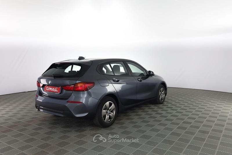 Usata BMW 116 Advantage 116 CV (85 kW) 2021 Gray Utilitaria
