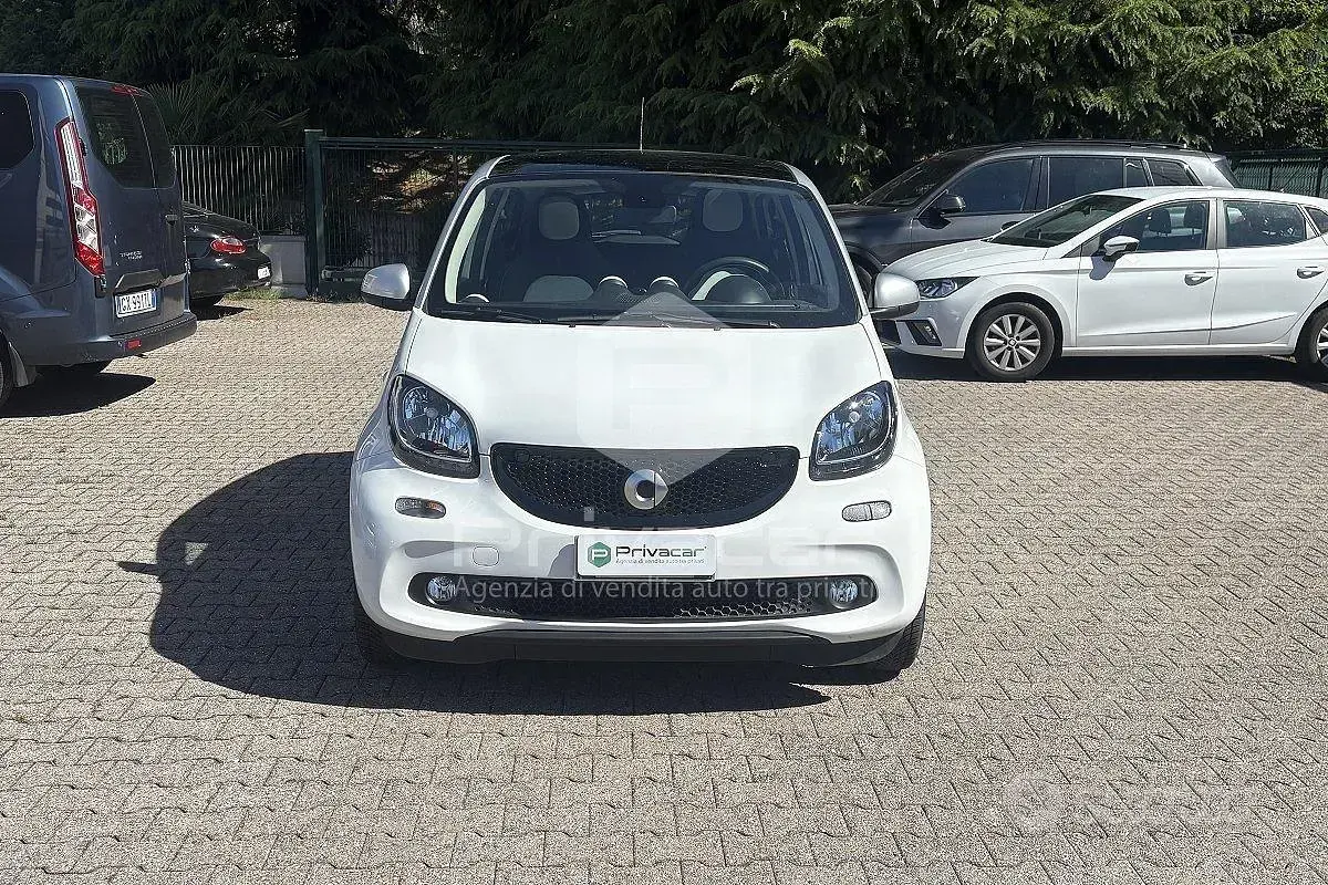 Usata Smart ForFour Passion 71 CV (52 kW) 2016 Bianco Utilitaria