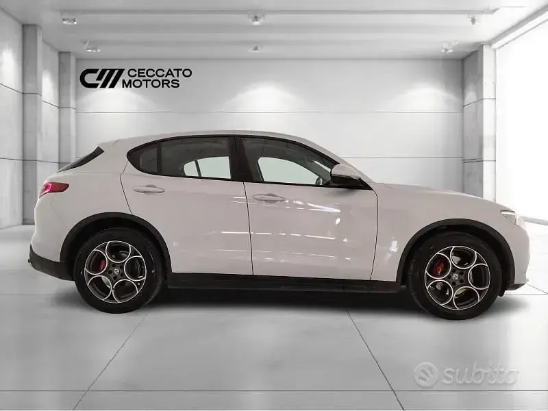 Usata Alfa Romeo Stelvio Business 190 CV (139 kW) 2020 Grigio SUV