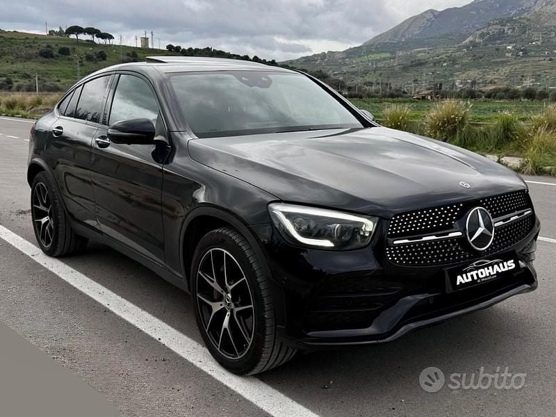 Usata Mercedes GLC300 Premium 245 CV (180 kW) 2019 Nero SUV
