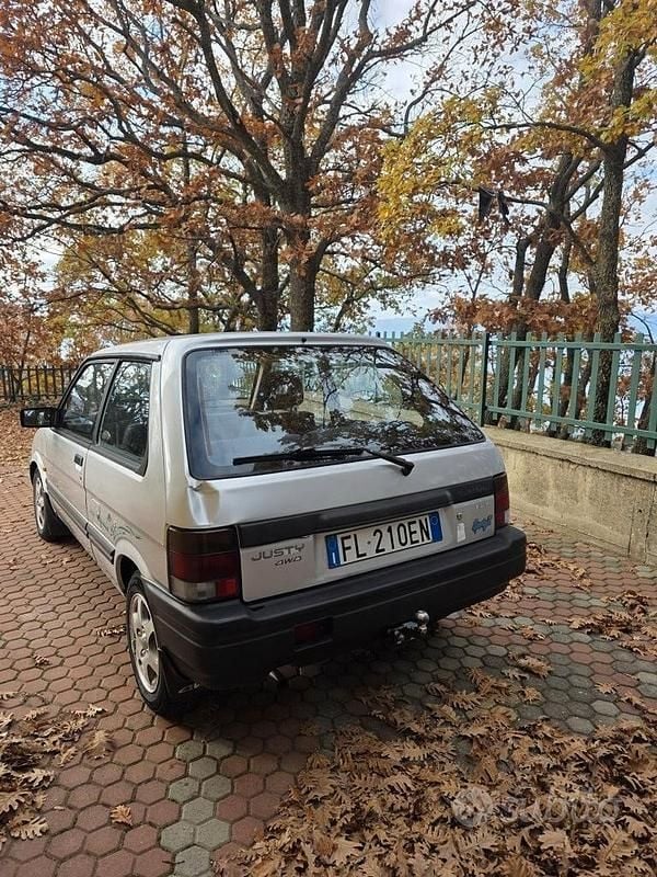 Usata Subaru Justy 75 CV (55 kW) 1995 Grigio Utilitaria