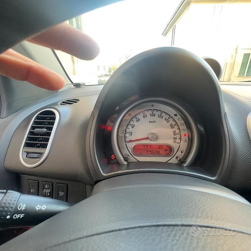 Usata Opel Agila 2010 Rosso Utilitaria