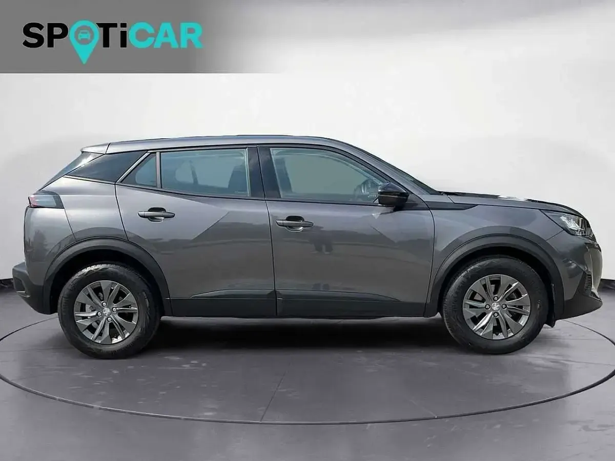 Usata Peugeot 2008 Active 101 CV (74 kW) 2022 Grigio SUV
