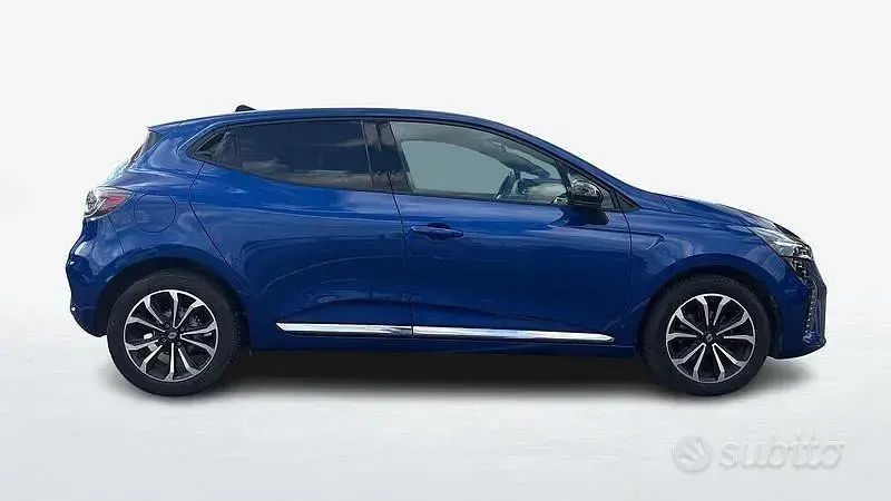 Usata Renault Clio V Techno 91 CV (66 kW) 2025 Bluazzurro Berlina