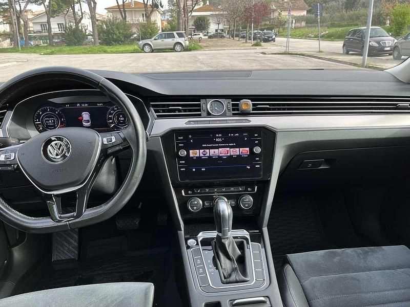 Usata VW Passat Highline 190 CV (139 kW) 2017 Station wagon