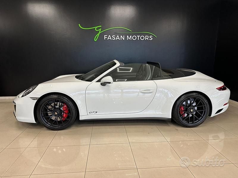 Usata Porsche 911 Carrera 4 GTS 450 CV (330 kW) 2018 Bianco Cabrio