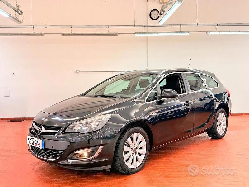 Usata Opel Astra Sport 110 CV (80 kW) 2016 Nero Station wagon