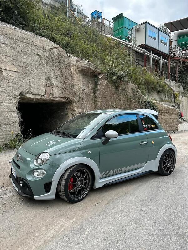 Usata Abarth 695 180 CV (132 kW) 2020 Verde Utilitaria