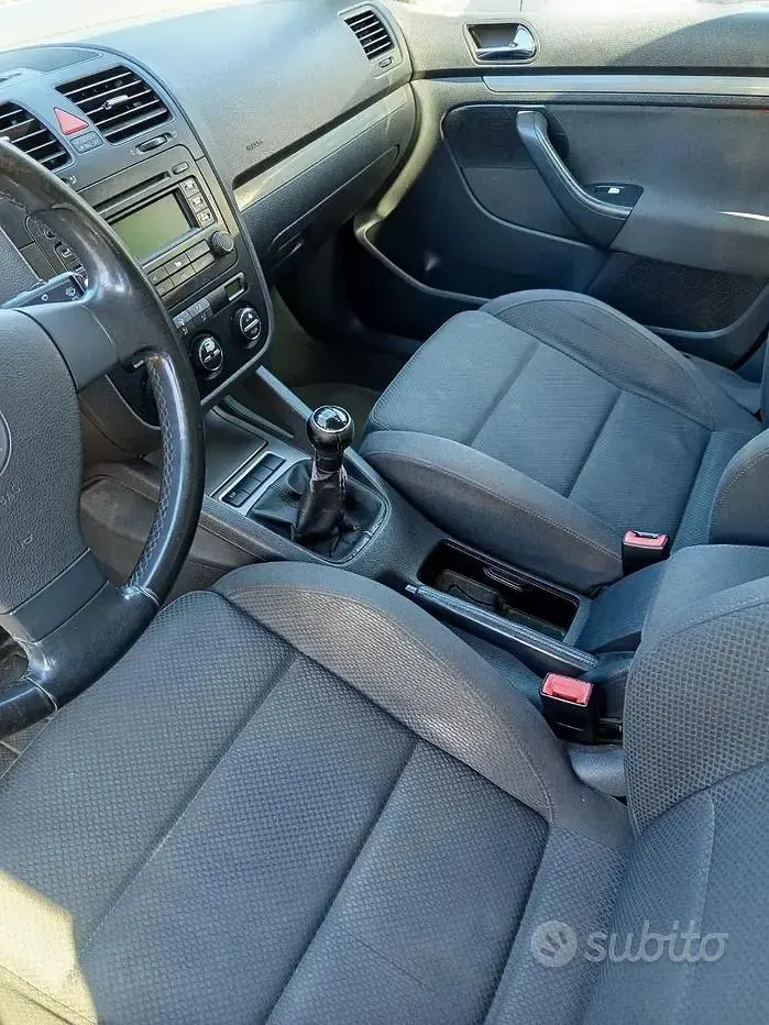 Usata VW Golf IV 2004 Grigio Berlina